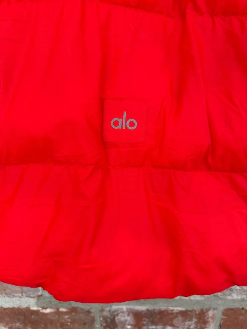 Alo Yoga Gold Rush Puffer Jacket Red Cropped Boxy M
